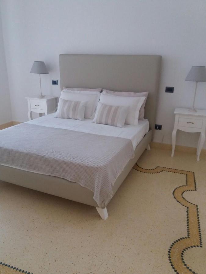 Palazzo Casto Relais Hotel ตาเวียโน ภายนอก รูปภาพ