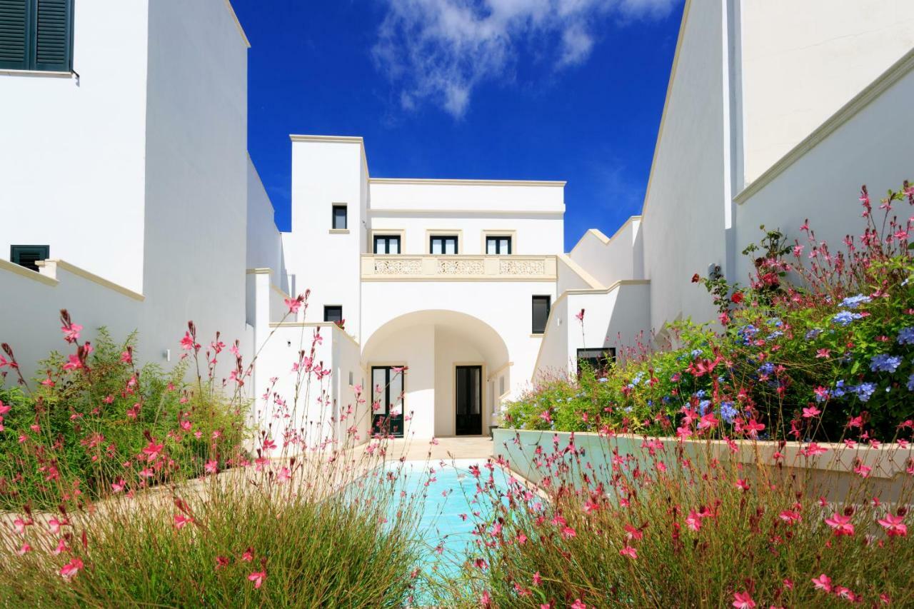 Palazzo Casto Relais Hotel ตาเวียโน ภายนอก รูปภาพ
